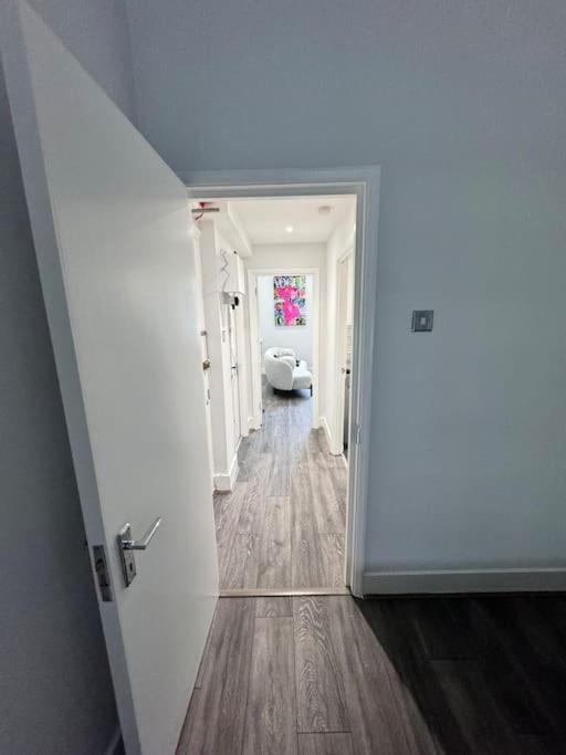 Cosy 1 Bedroom Flat - * Londra